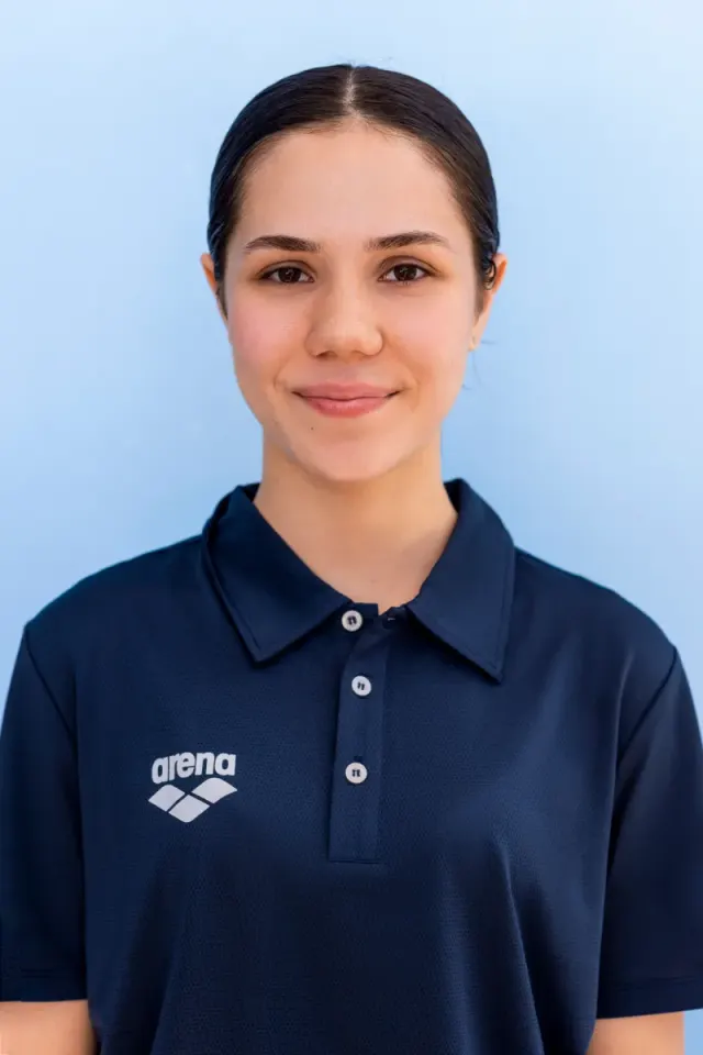 Portrait of Dominika Gor